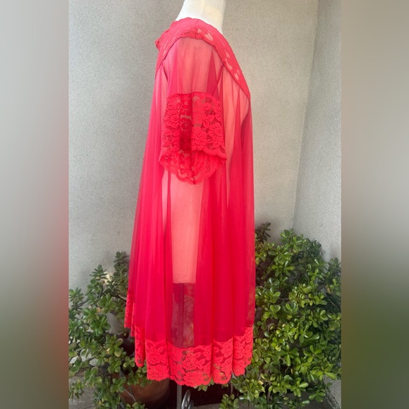 Vintage LeVoy’s red sheer robe lingerie lace heart buttons OS - Picture 5 of 13